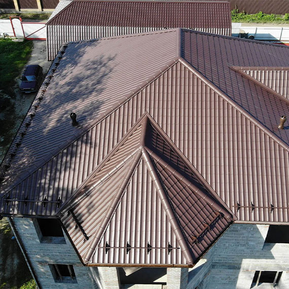 Монтаж сложной крыши и кровли в Петровске-Забайкальском и Забайкальском крае